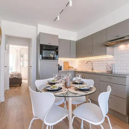 Huswell - Stunning Seafront