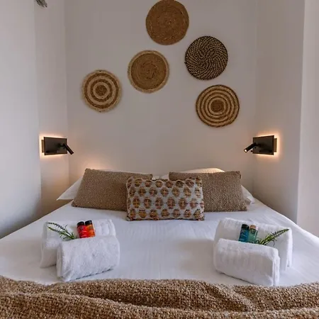 Huswell - Stunning Seafront *