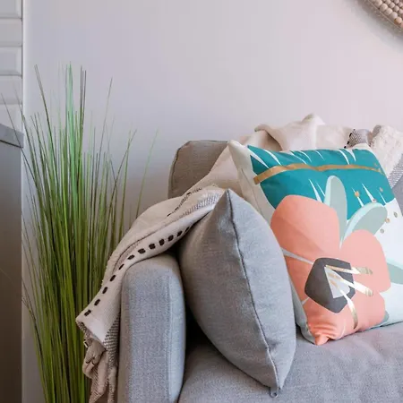 Huswell - Stunning Seafront *