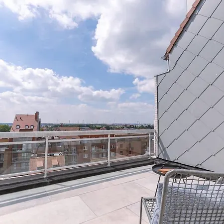 Huswell - Stunning Seafront Apartment Knokke-Heist