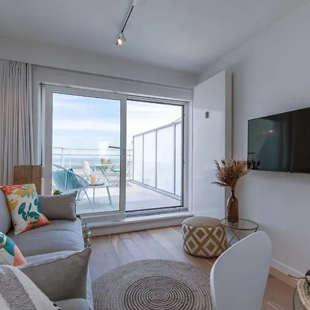 Casiola - Stunning Seafront Apartment Apartamento