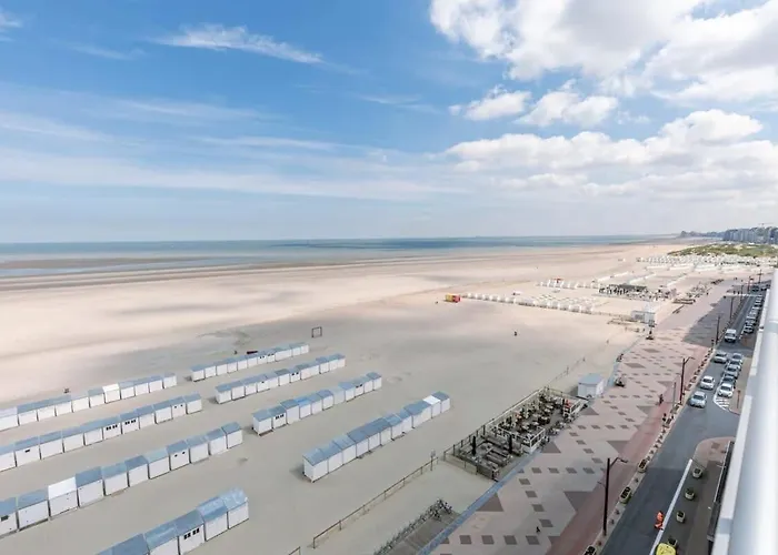 Casiola - Stunning Seafront Apartment