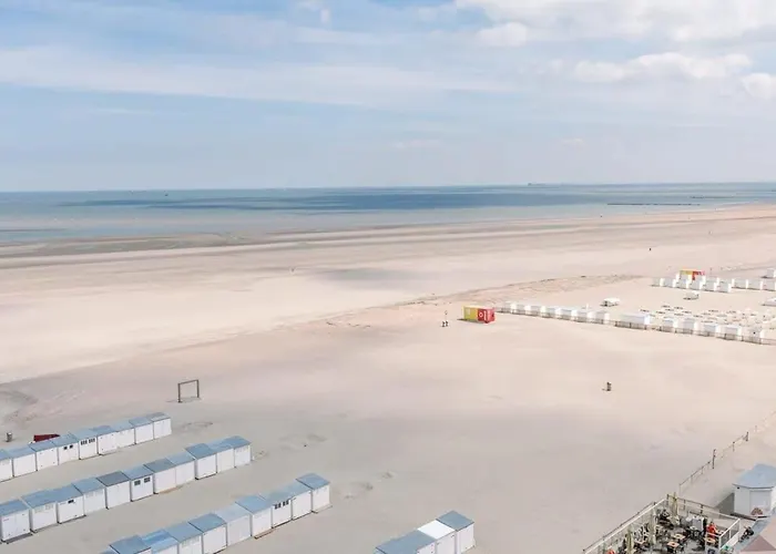 Apartamento Casiola - Stunning Seafront Apartment Knokke-Heist